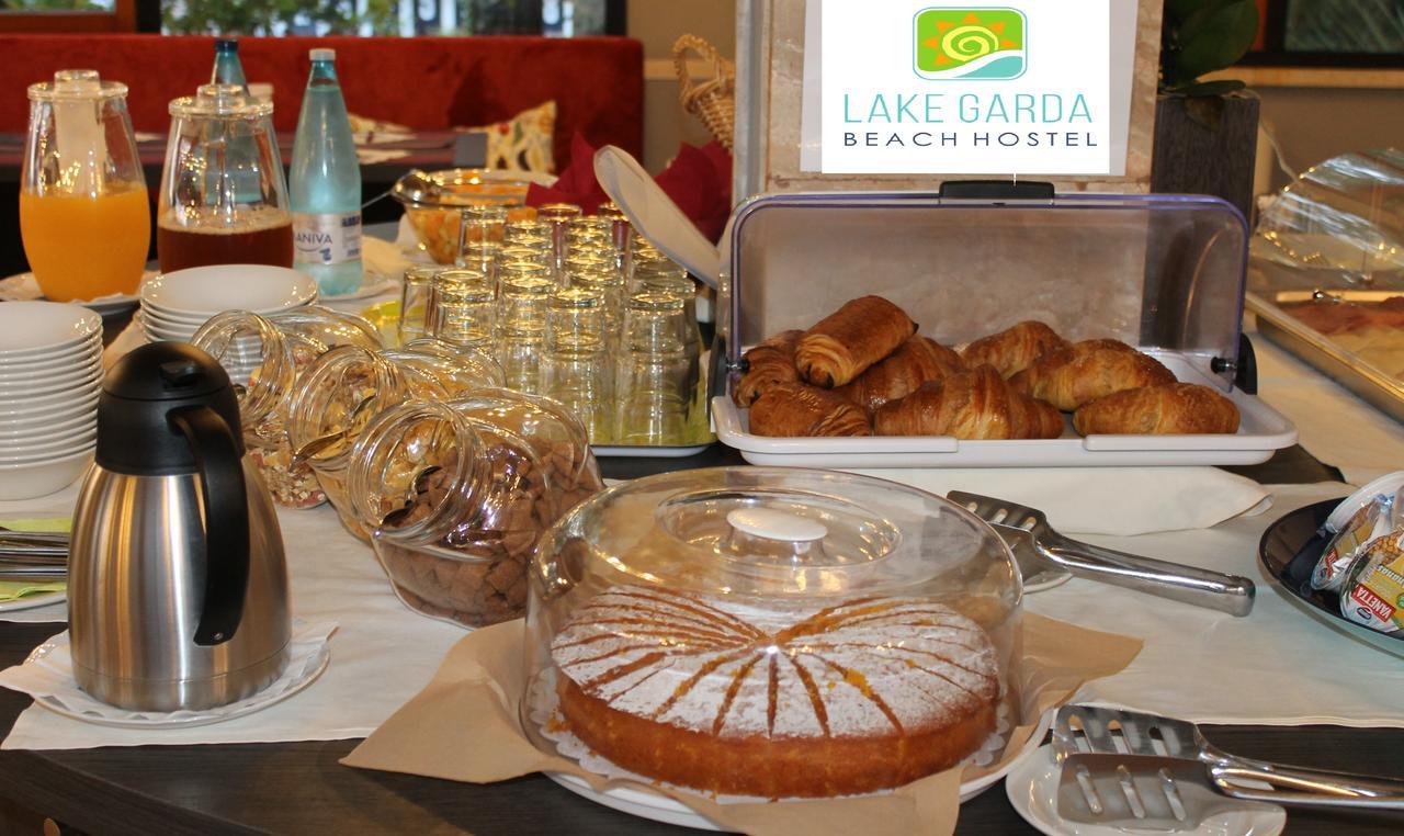 Lake Garda Beach Hostel Padenghe sul Garda Exterior foto